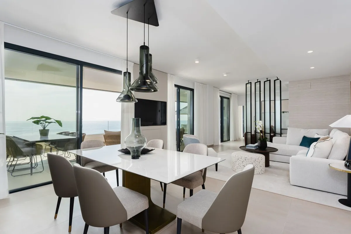 10728fbd-e0f3-442e-a45f-b5548f8db75f