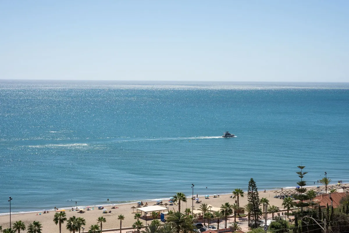 7a76105f-f5d5-45fa-9f8a-ce81cbaf1884