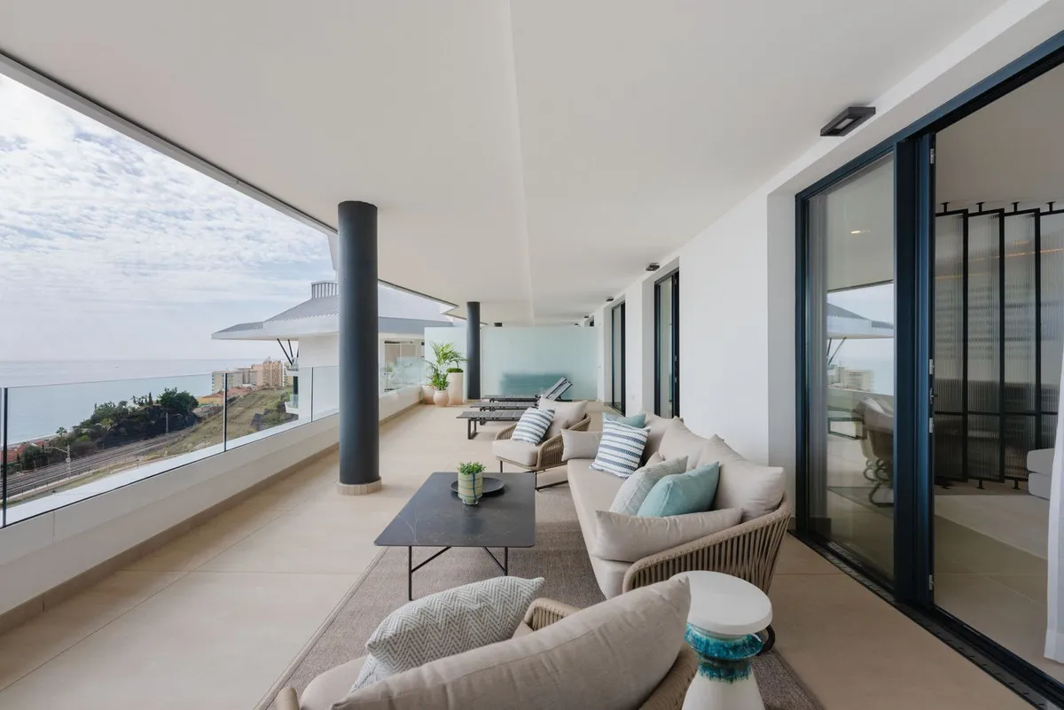 e32c2499-32d4-46ad-95a4-4dc8c8819ffc