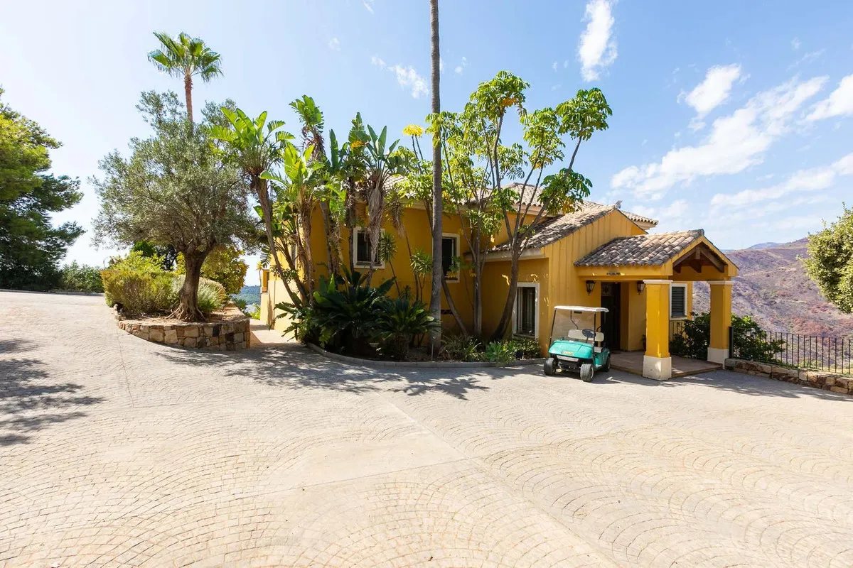 0360e479-4b34-43b2-bfee-6c7802c3c6ac