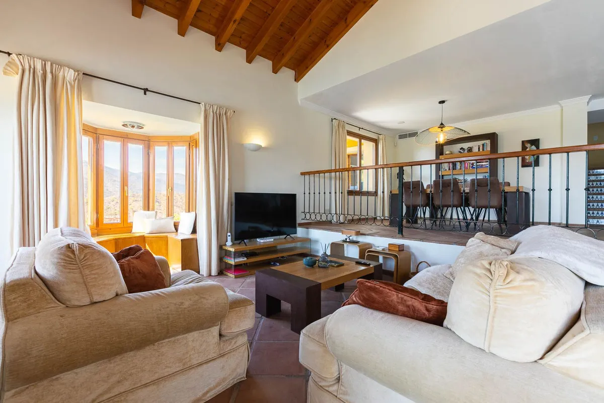 078b610b-a32f-4317-815f-4d29de56d8f0