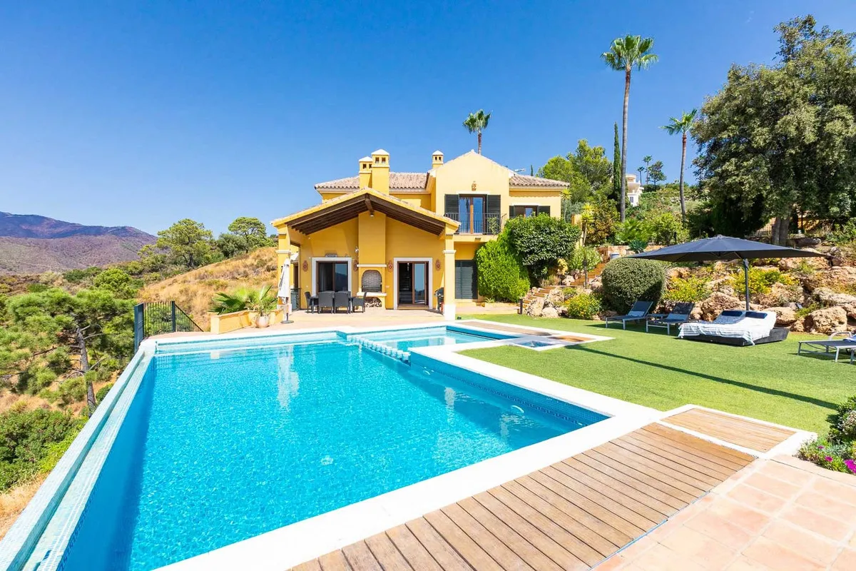 3d925de8-c23f-4fe9-bd45-6883beeb4150