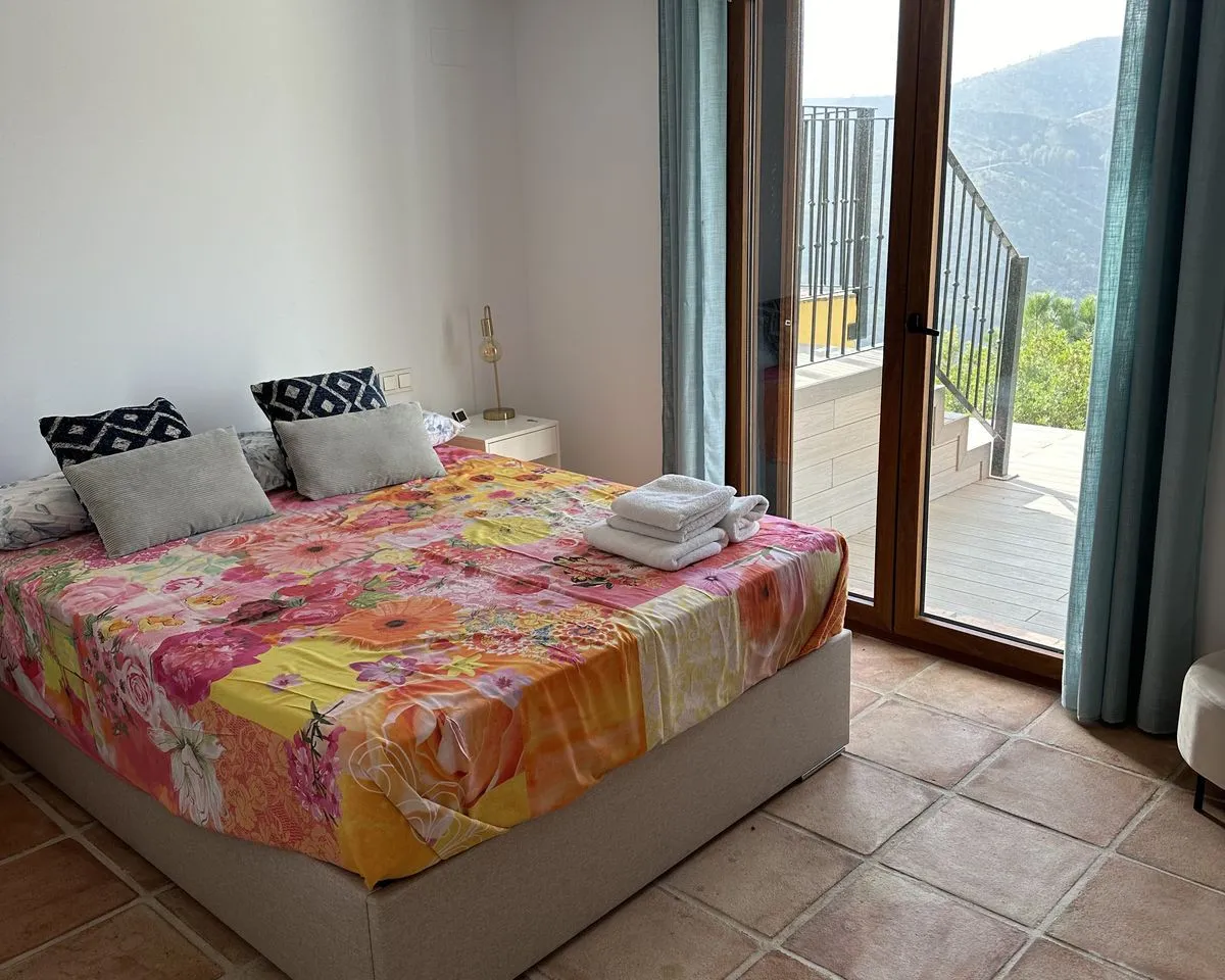 6969879b-3bb8-429f-89a5-48e6091e0b56