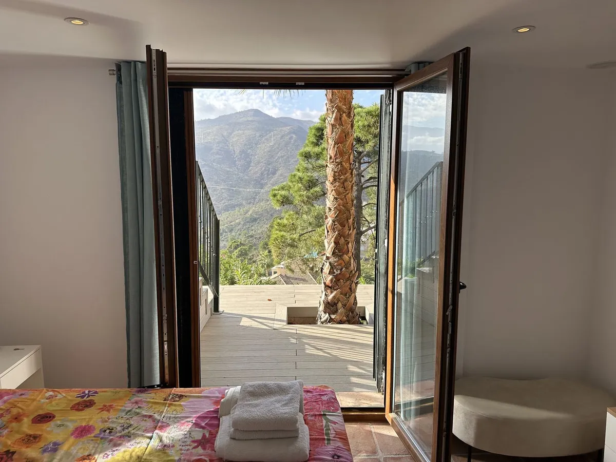 78fdb758-3a35-4584-b2c2-4bddb3789e9f