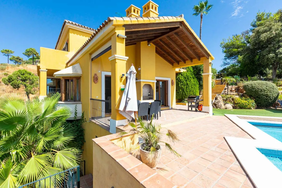 7e07b4cb-582d-4391-8bef-16e139c62494