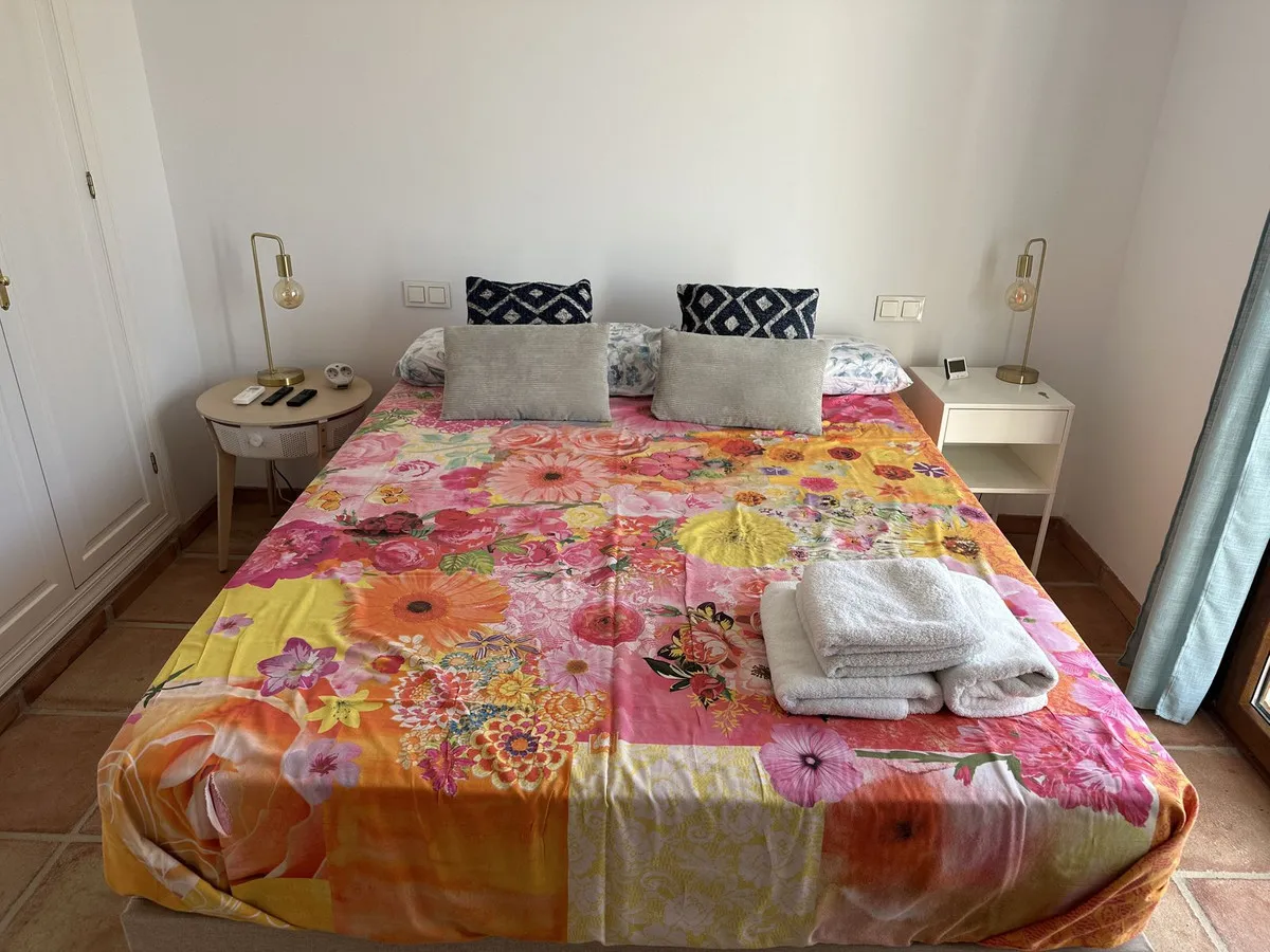 8baf40fb-9fb1-4243-9add-d80a85f79cec