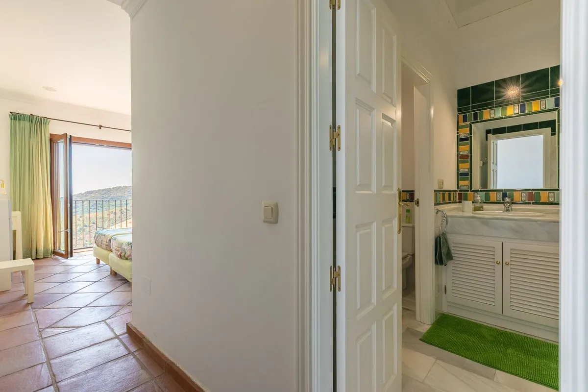 8fc529c7-c656-4ac1-8e3d-4f83a10102a5