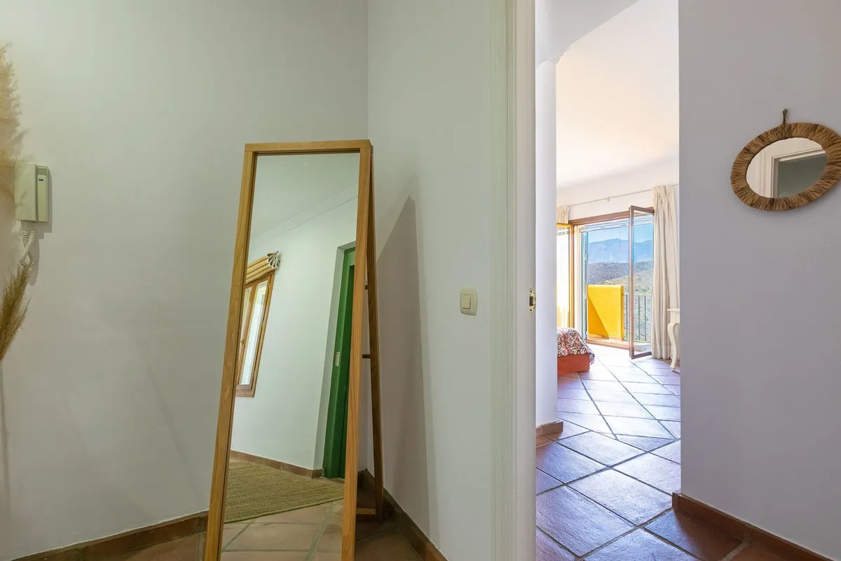 a1b45b4e-2f02-4c70-8897-70ae915b8e29