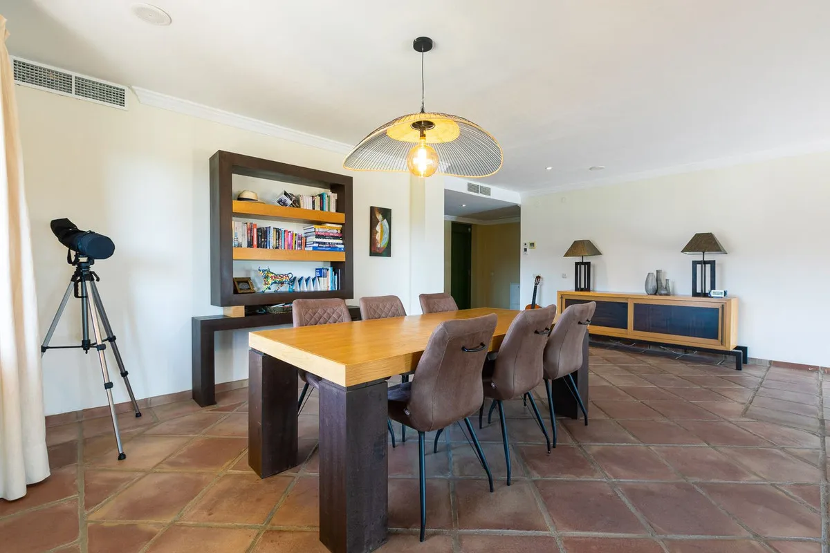 c59e57e4-7a88-4b5c-88cf-eb5f015226ba