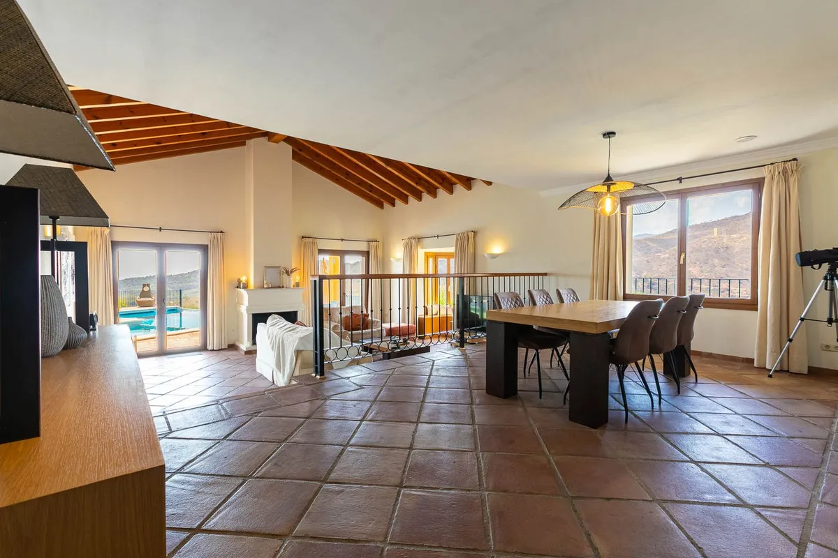 d5467cf7-12eb-4103-aae1-5094de8838c9