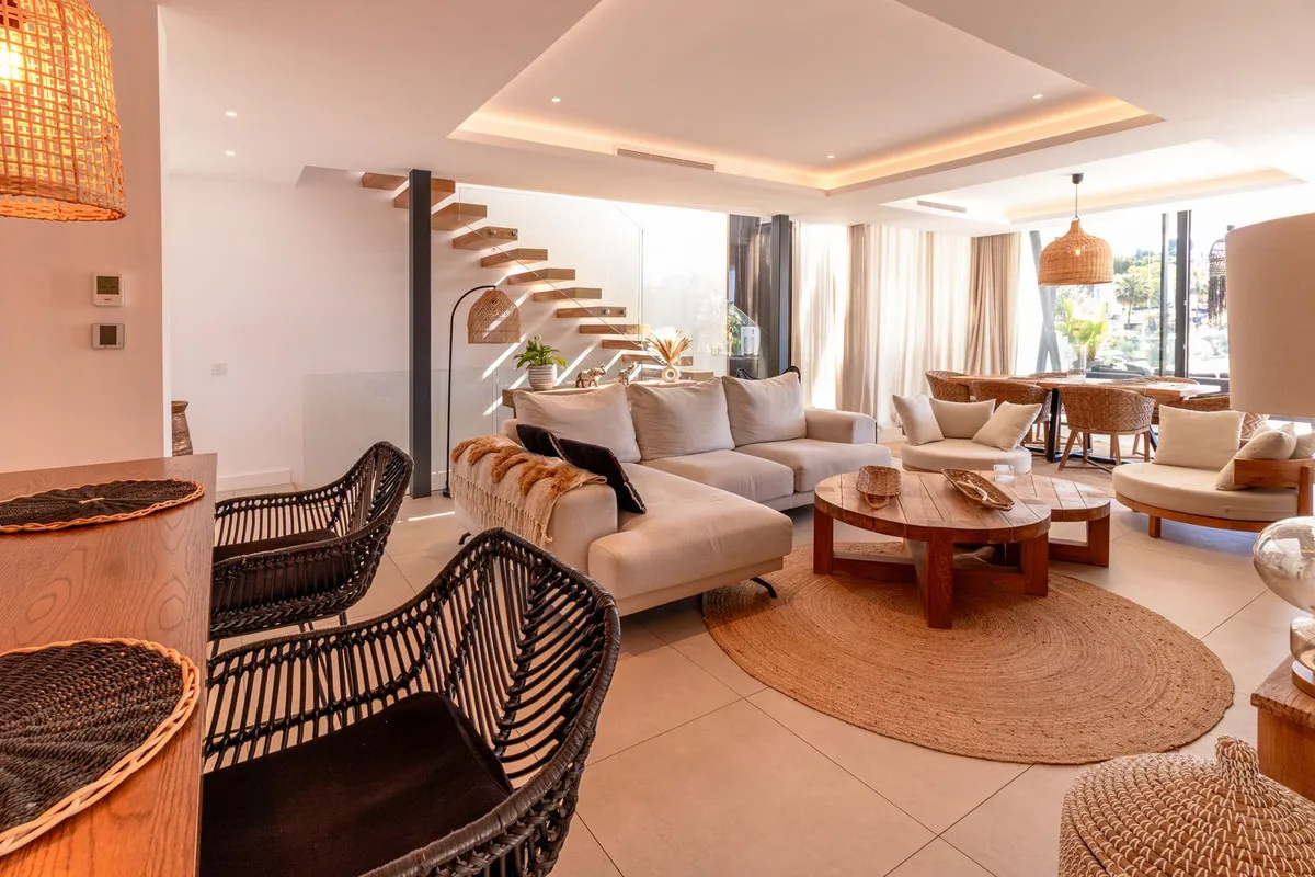 0c2c79d9-ed88-4e9e-83fc-49e79cacd927