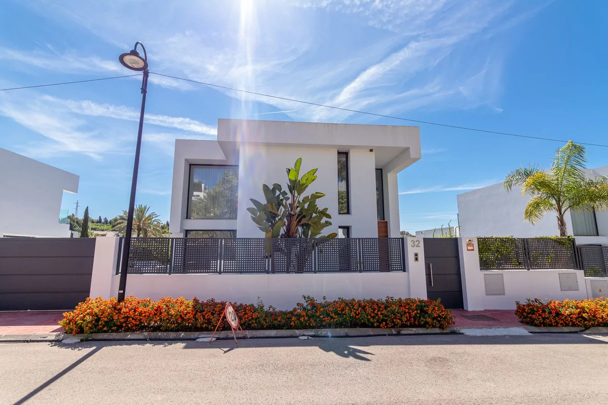 1cc2eba4-0f65-4397-8af3-499081ec91b2