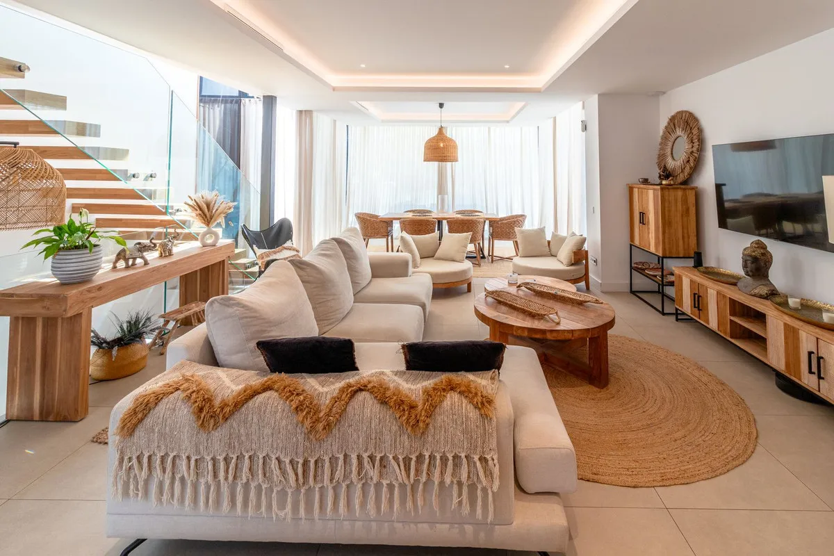 860a9ba0-5c61-459c-ae0c-3e212b895d2a