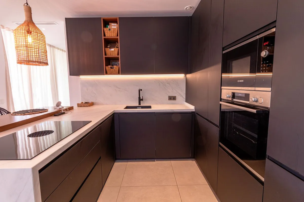 ebabdb3f-f110-4163-bc20-684d91d20aea