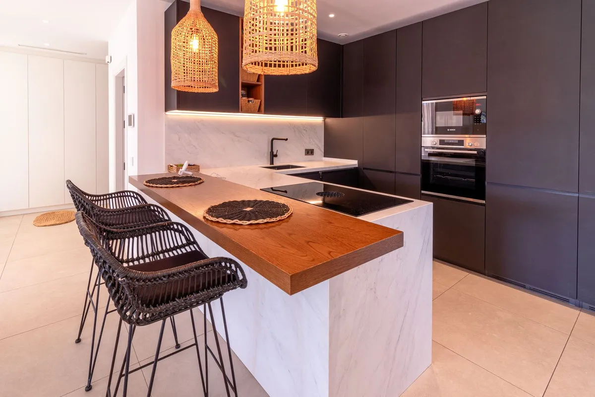 eff28eb3-6afe-45dc-b395-9c510ba53c4a