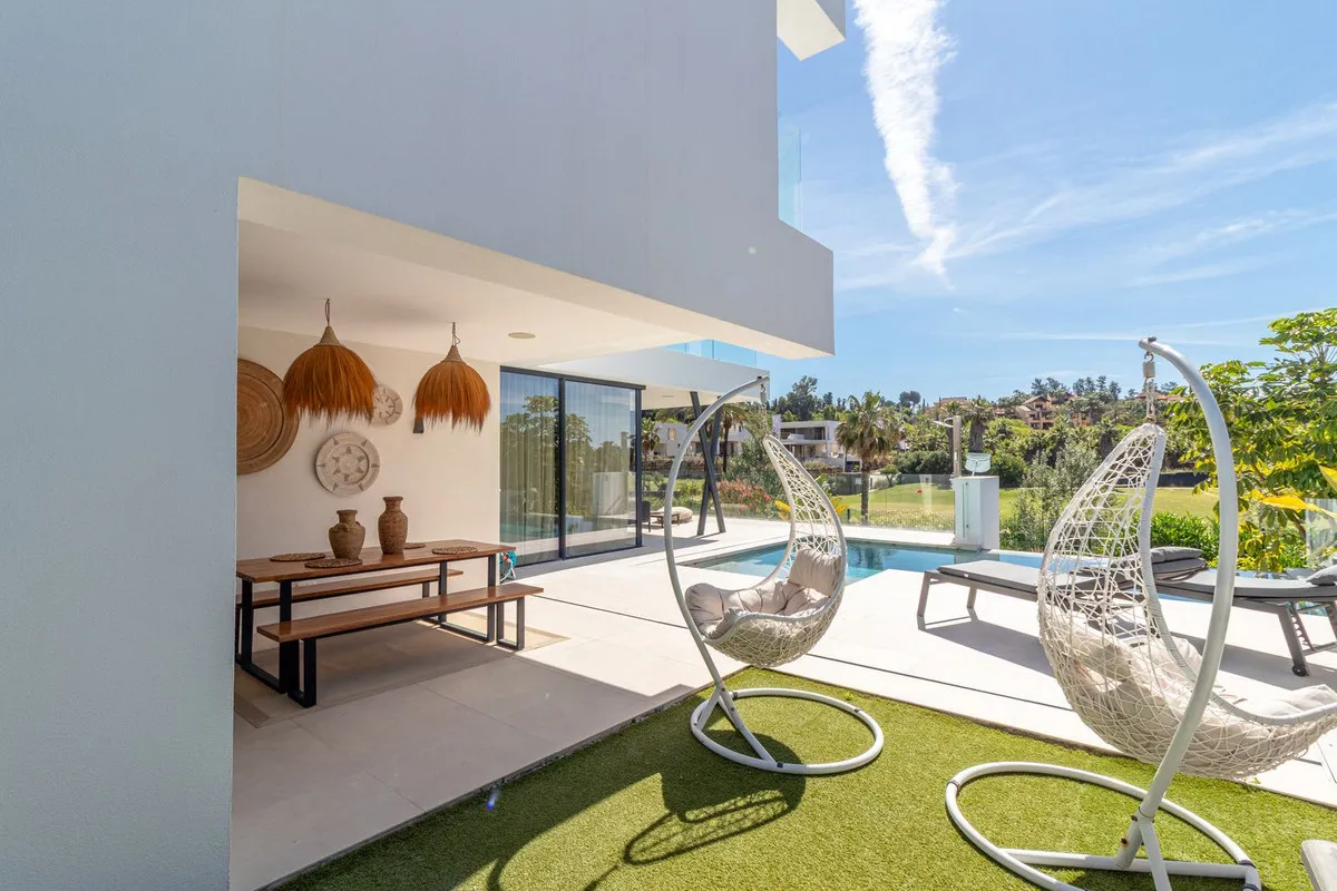 f967550c-7c22-4d0f-82ce-a66824aae530