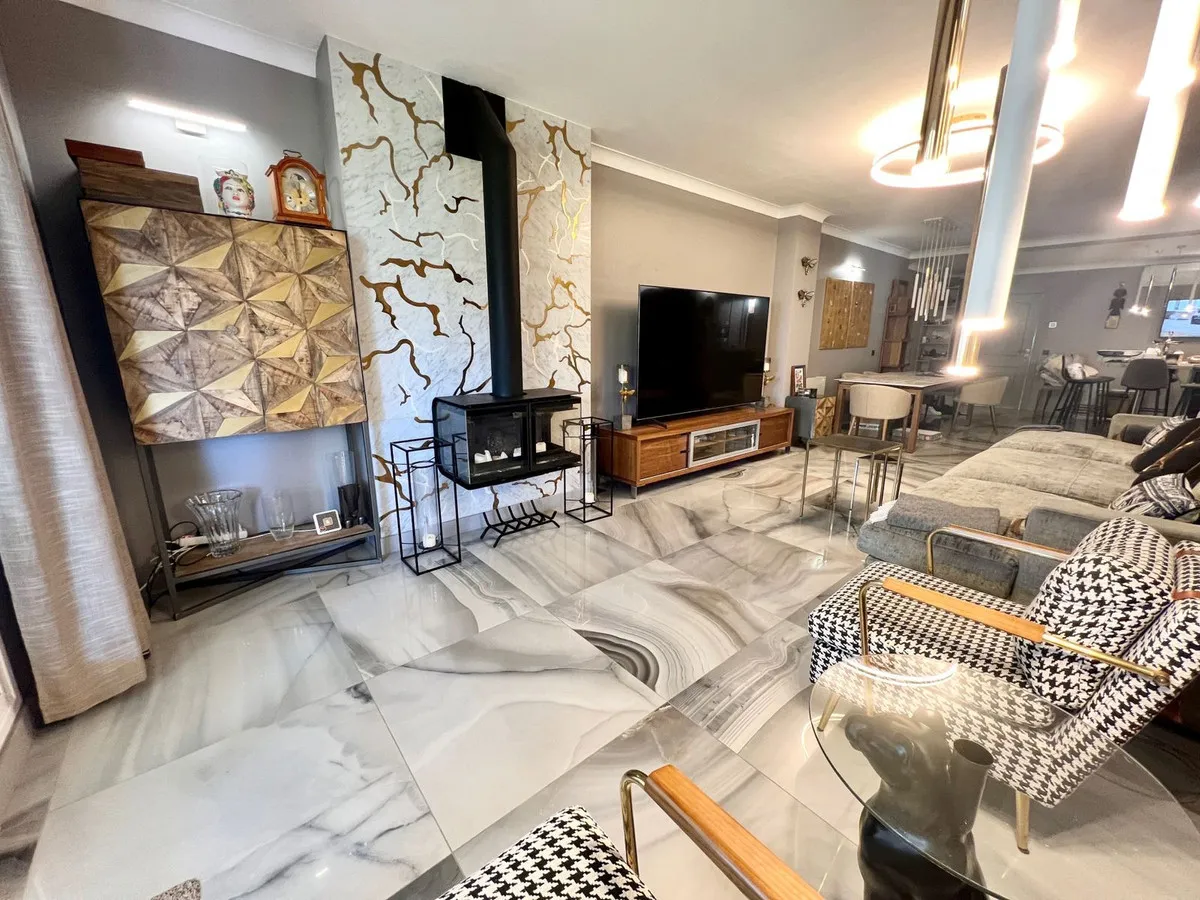 895ebaa5-a8d5-4c22-8af7-ceeb224c7d90