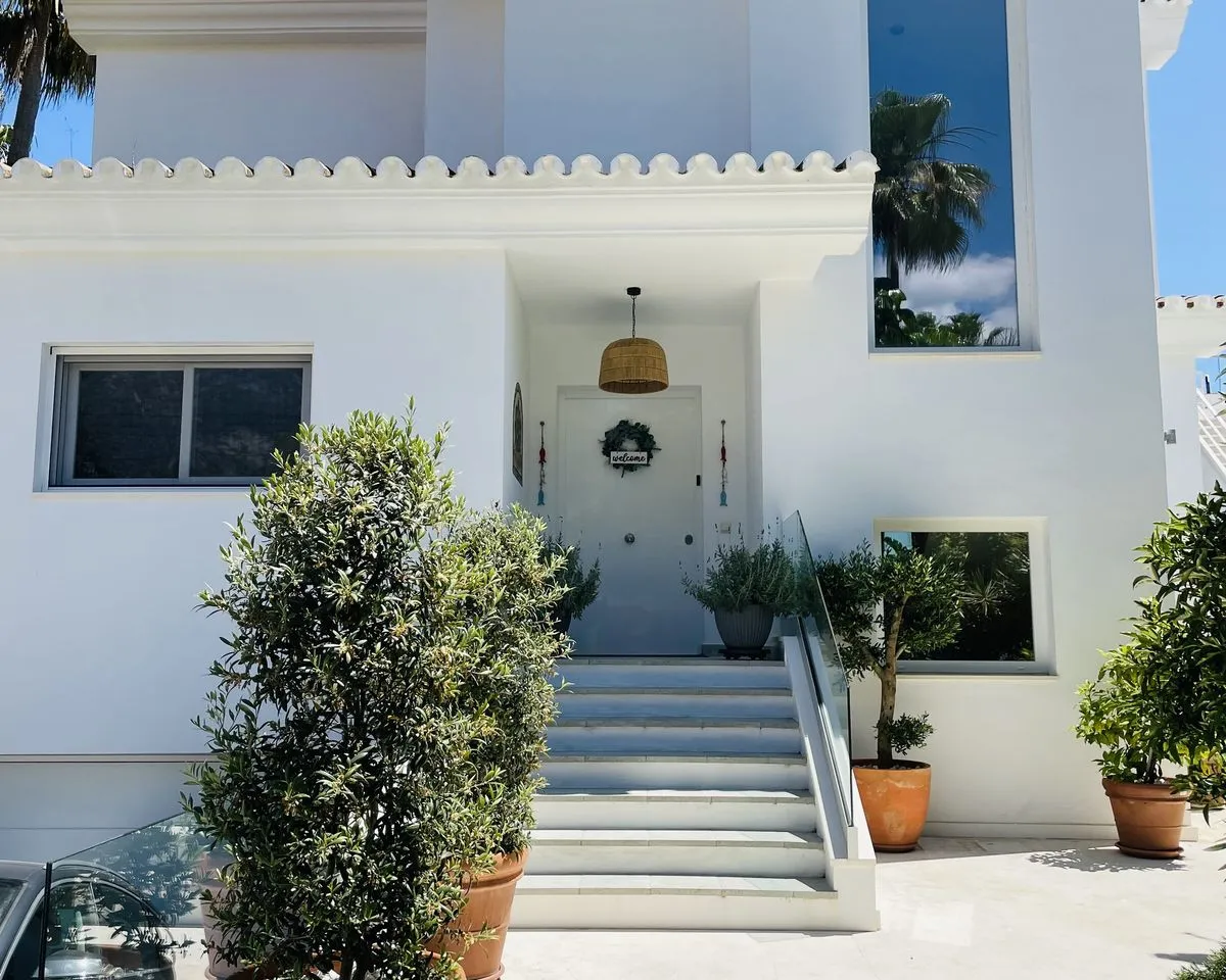 9c4c8943-c243-4a3a-9b3c-b85e5dbdea32