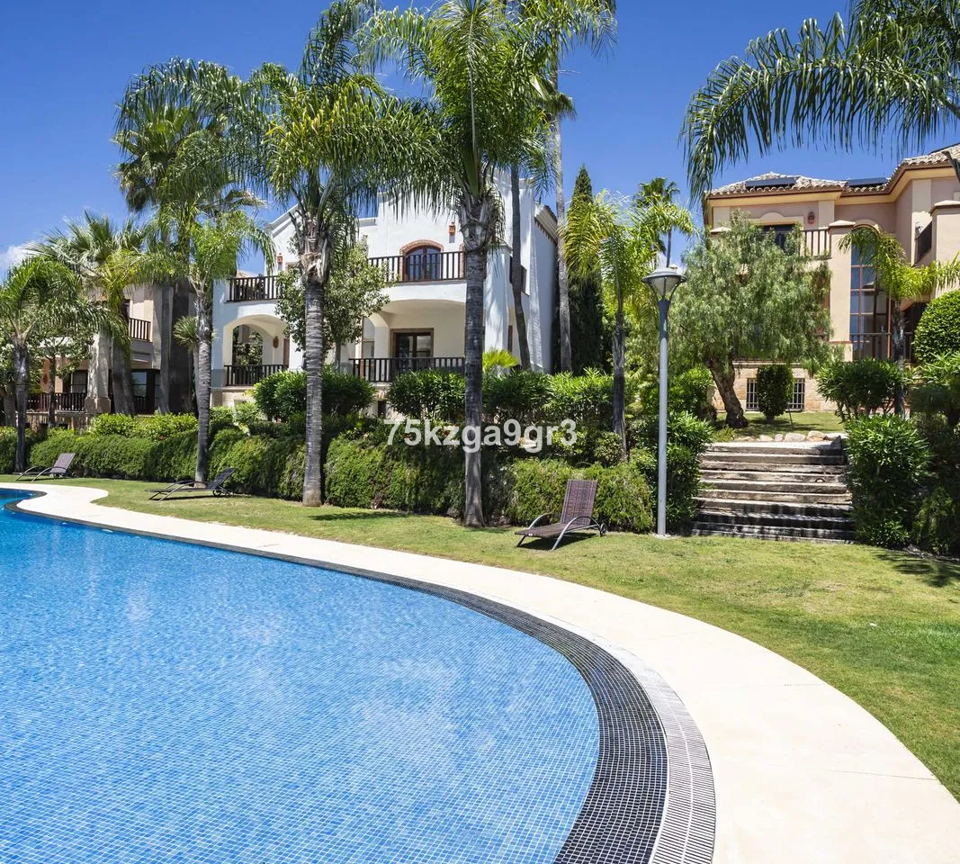 4e980dc7-8f09-495d-8ded-49cc2fa81249