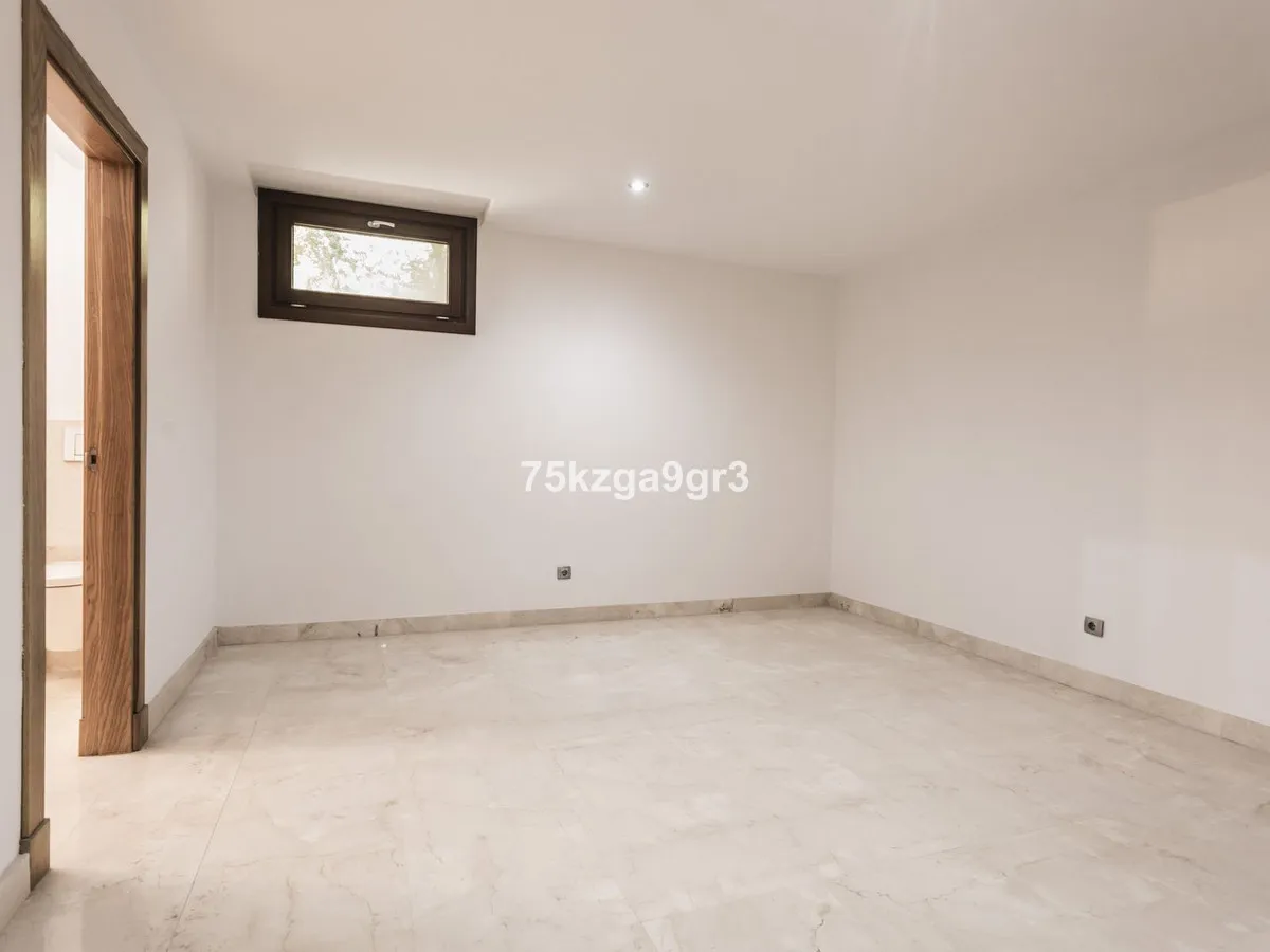 5bfe7146-3774-4fbc-978c-fe40b5990f7c