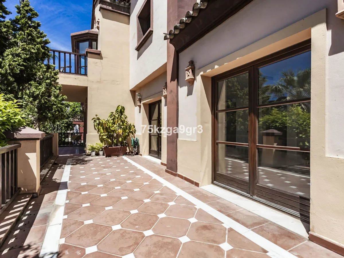 99cc94db-3ce4-4ac2-ac26-055268fc72a6