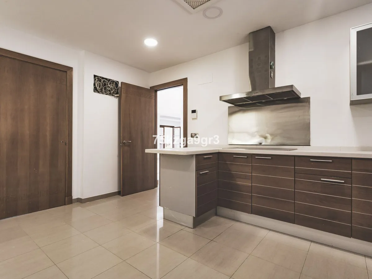 b9d3bccf-e1ab-4a00-84db-df5bc52f9fa6