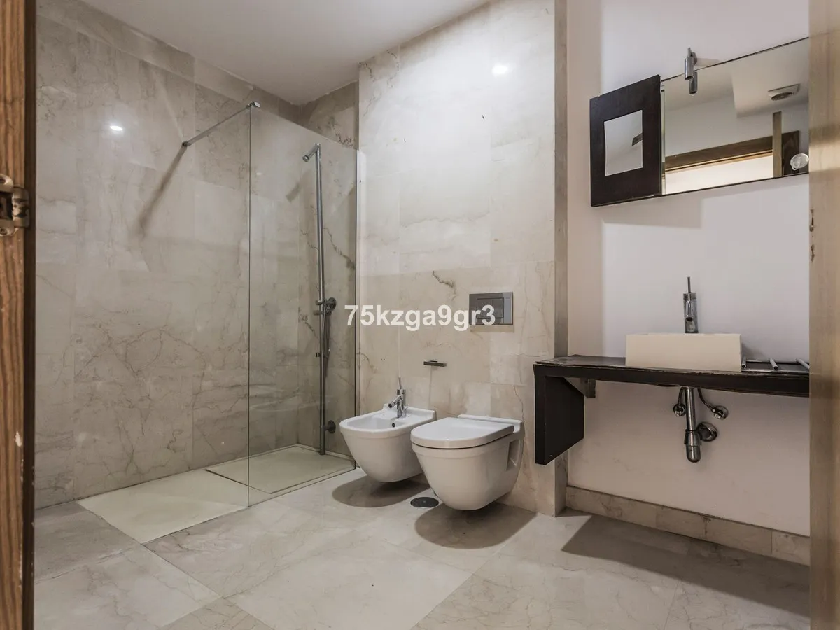 f90264b5-6c43-4c19-9425-c58e1b1b38dd