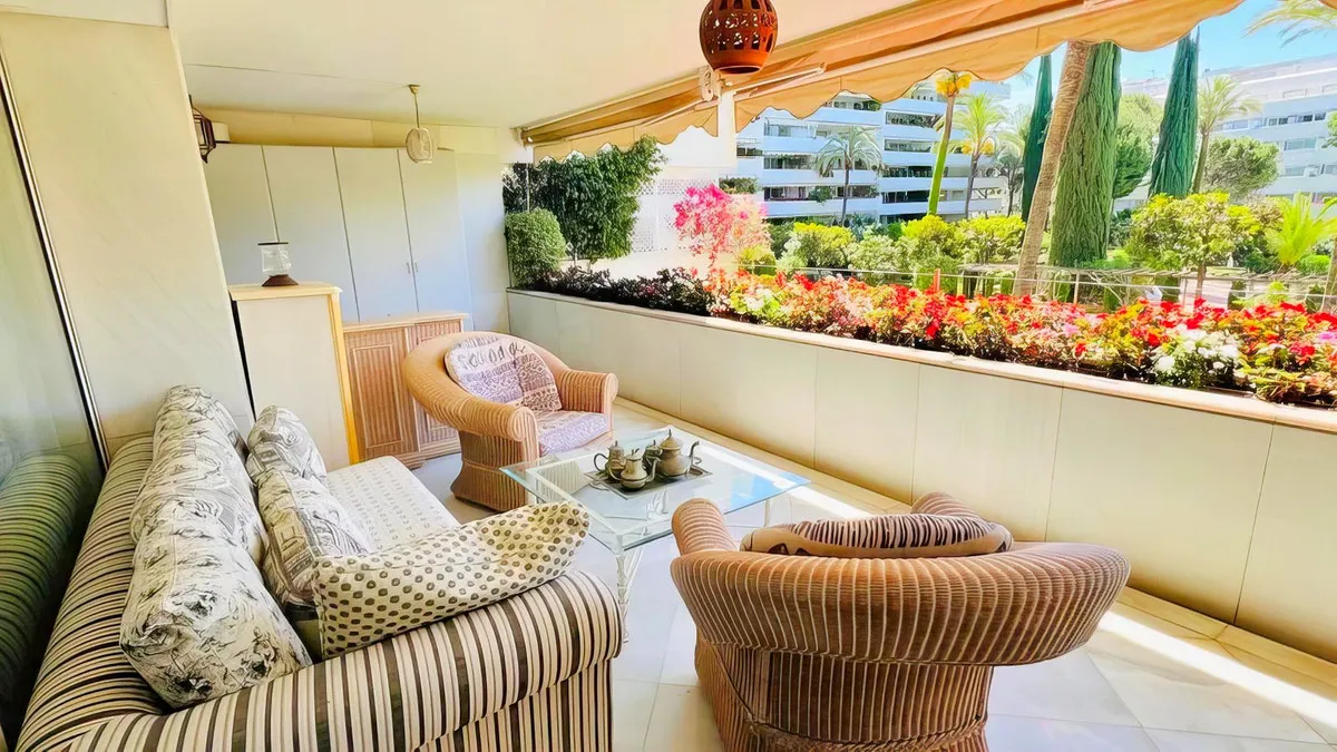 52cf6e0a-0f73-4f3b-84ce-efc823dda231