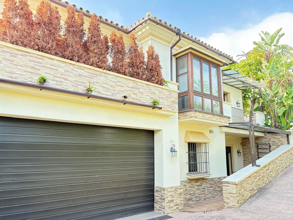 1f9e2b26-73fc-4794-8b1e-ea40a1d570c9