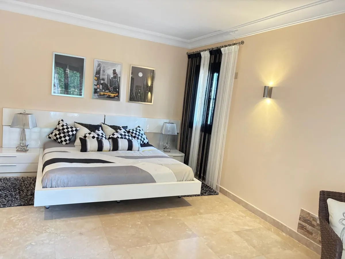 5b38302f-80b1-49ce-a38b-ee38312029fe