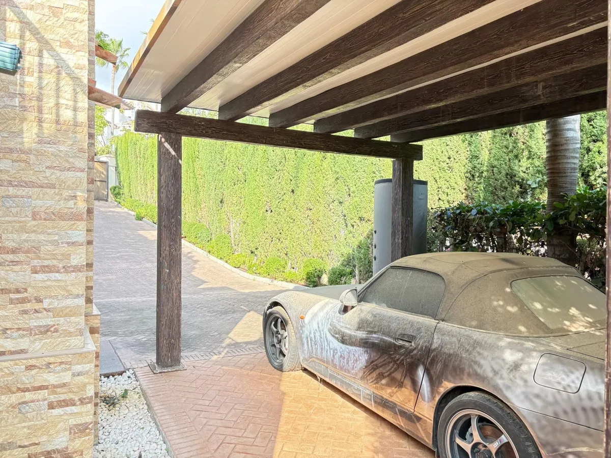 5f57daab-34c7-4e3b-8be6-4eb44491184b