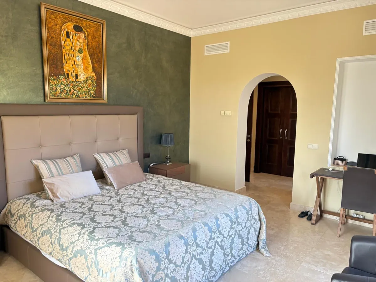 c9b709f1-e597-4f97-845f-9ac96350c87d