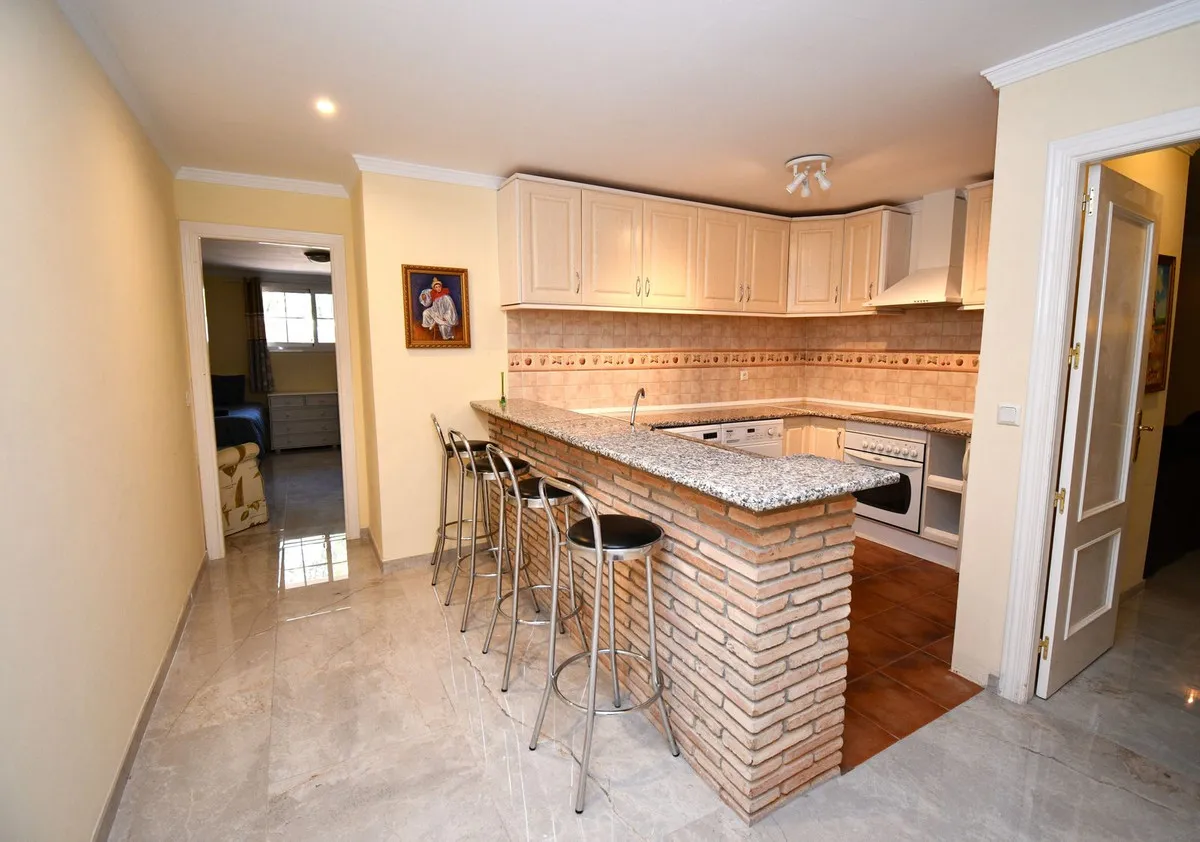 127c6164-d05b-41a0-ae9f-30406e700258