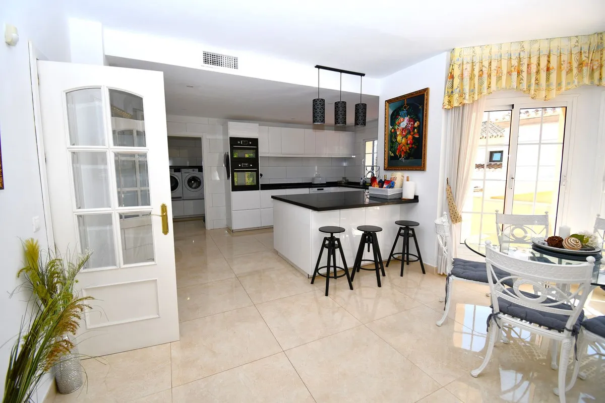 2e9c8f98-6cd8-4091-8ebf-a2649133999c