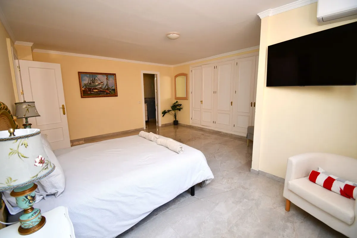 4268f452-0163-4d6b-aeec-d23618407e0e