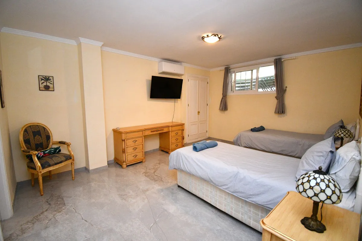 a2e6757e-a7fb-46c6-90a1-a3330f3cc8fc