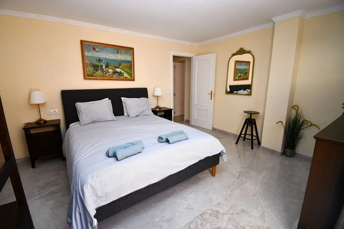 e0994811-de5d-4245-9bfd-ebdd85f14459