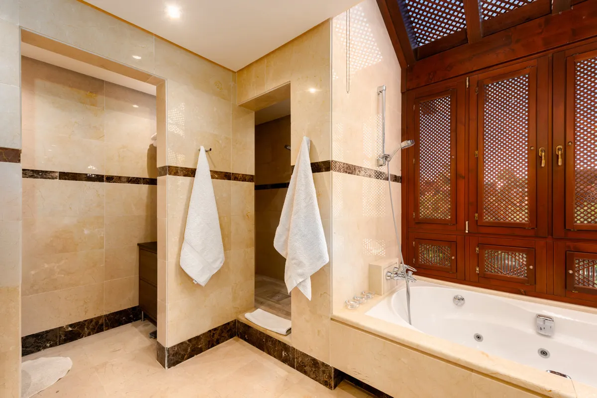 0a673be1-c21a-4df3-bf25-633065a6db75