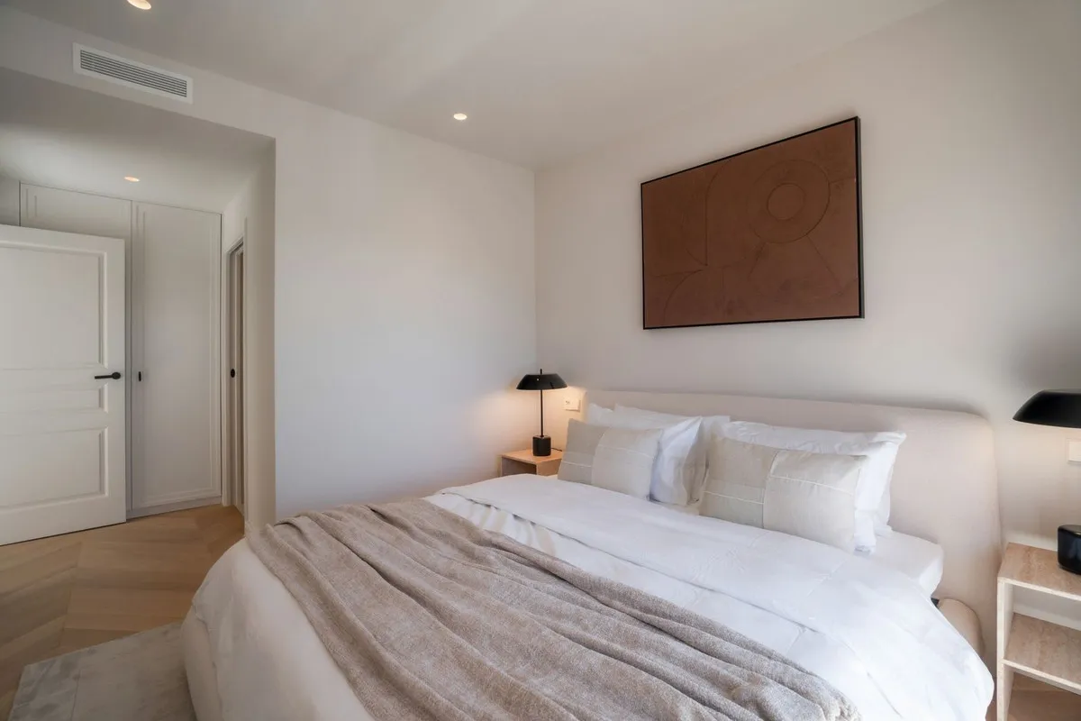 b5359ac2-501a-4247-8d5e-7a0ee6c08c47