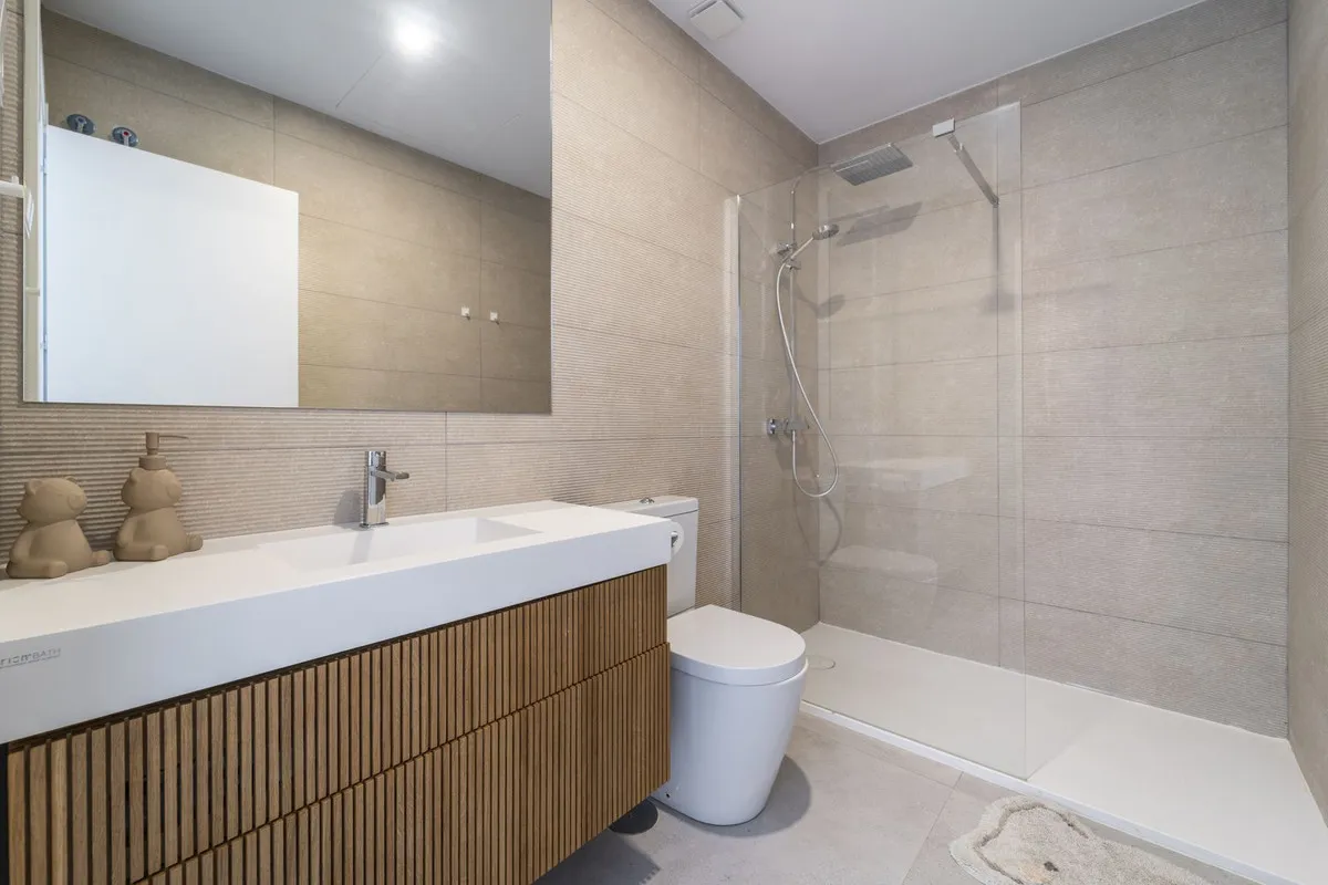 ba8f5b87-b2f0-44b3-9593-12ff2af8f56e