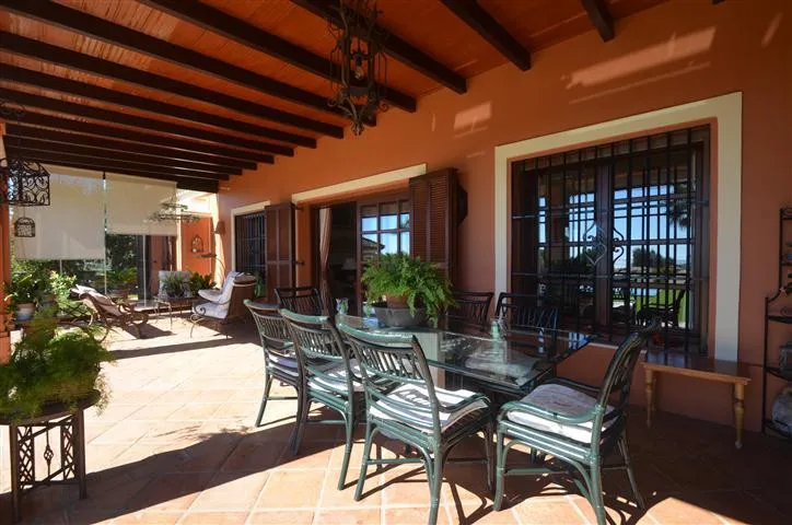 1f5716e2-f626-4247-9c45-0c93ac2a2269