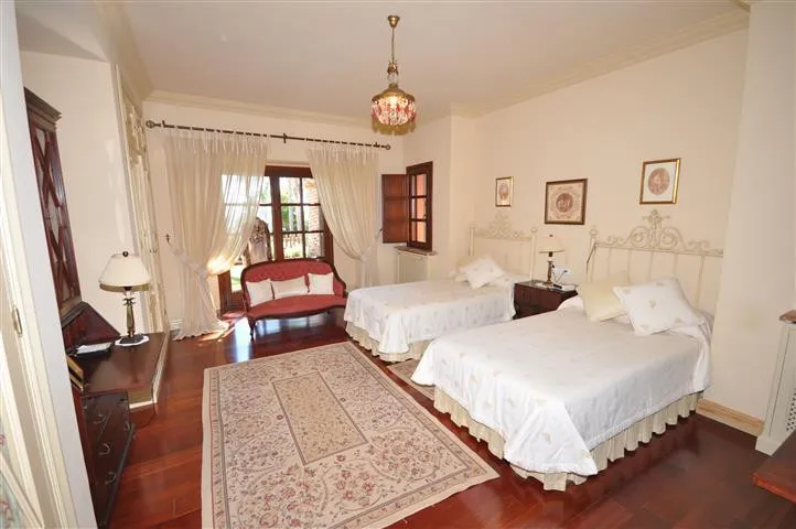 885c01f6-b787-43fc-8884-e6a6c36d2a68