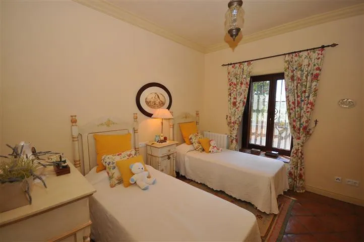 8c23d235-7e3d-428e-94a0-b61aee6e64c4