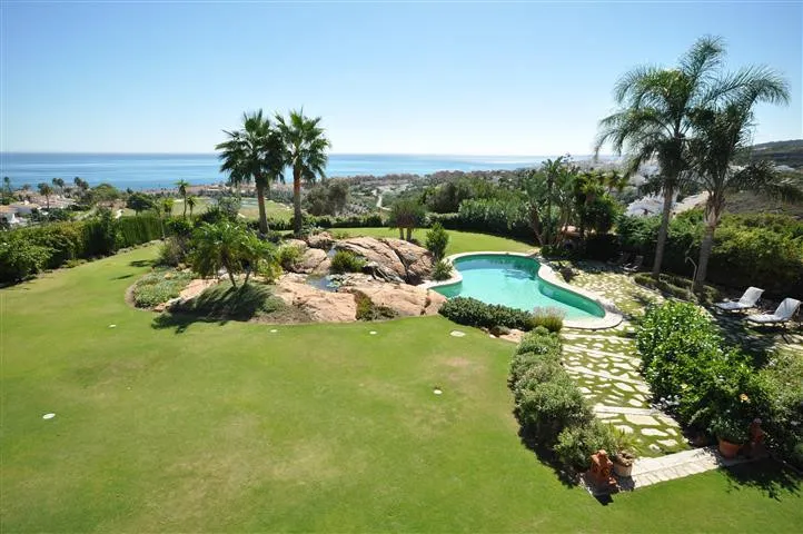 c575242a-3878-49cc-a98c-8002572510a5