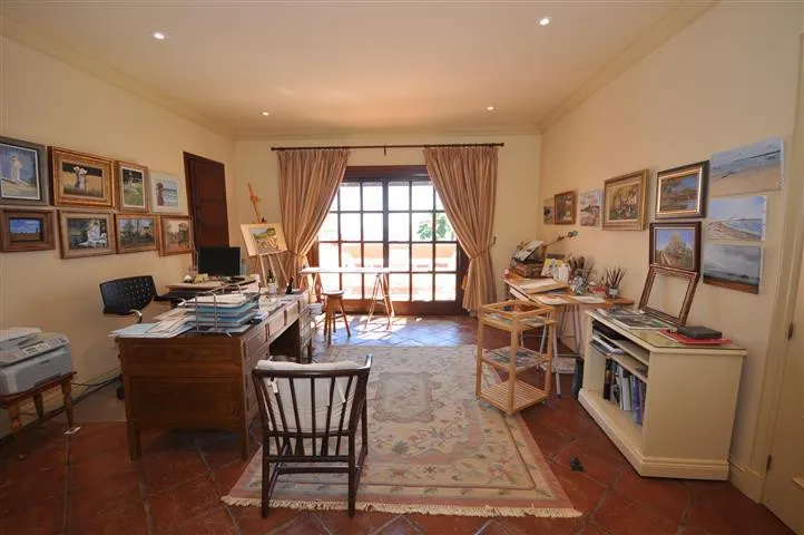 e37cdf0a-7bdc-4968-b0f9-6d818eeacec1