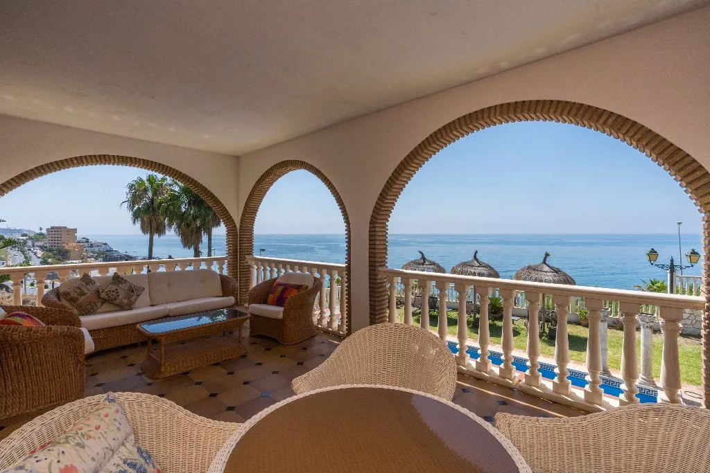 030ba03a-279c-4f38-bcee-21a8c8612eed