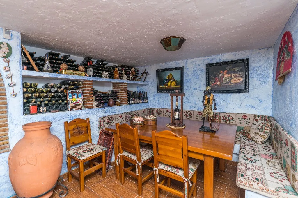 0f8f434c-06ba-4f9a-b77a-71224ea23d65