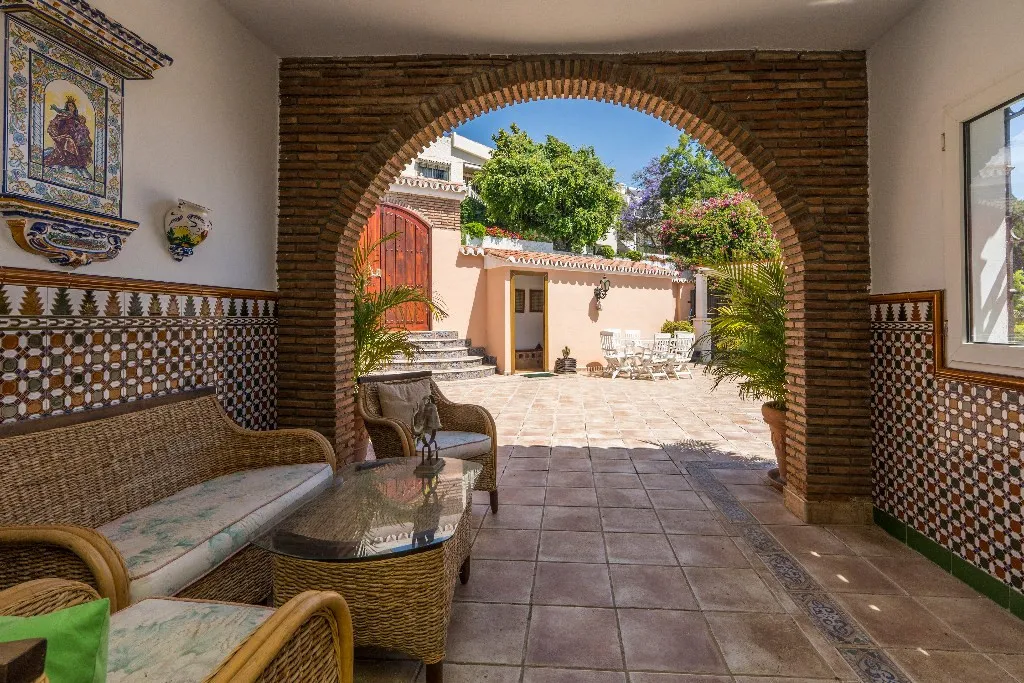 85afcebc-32e6-4028-a558-3d4de3ef3906