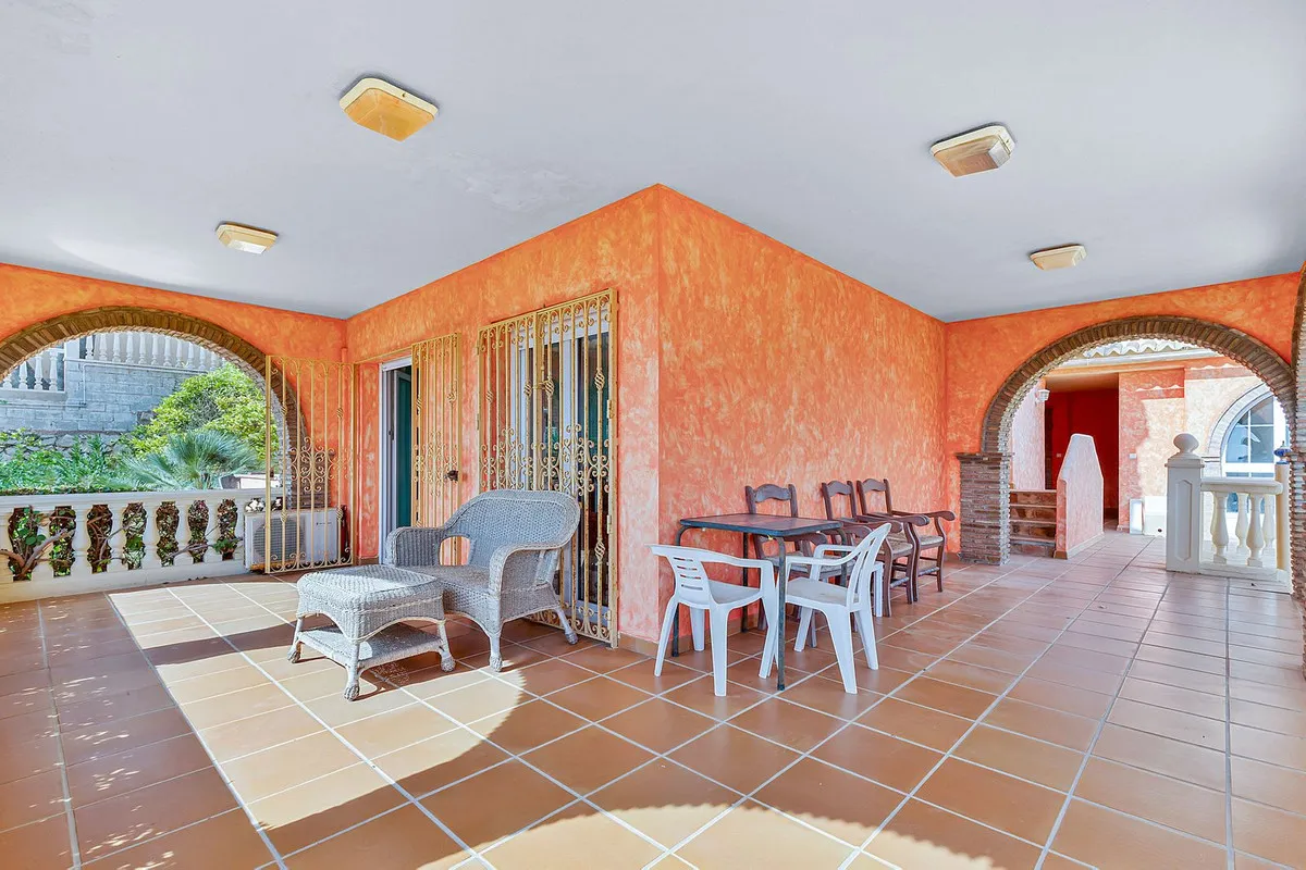 01a93f9b-4bb9-42f1-9d9c-0c89e2ecca91