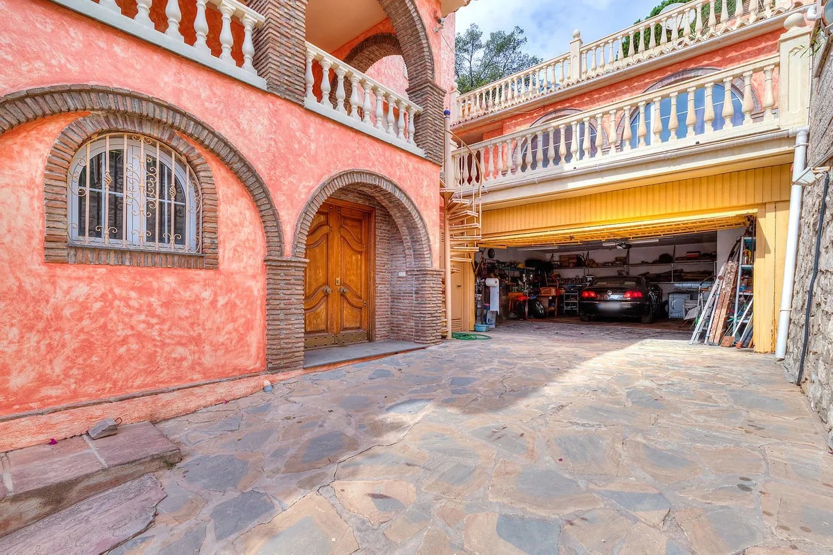 1304c688-2a19-4619-894b-6bf61702d1ea